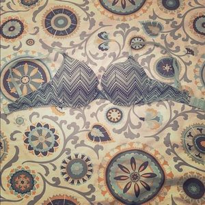 Victoria’s Secret  Push Up Bra Size 34D